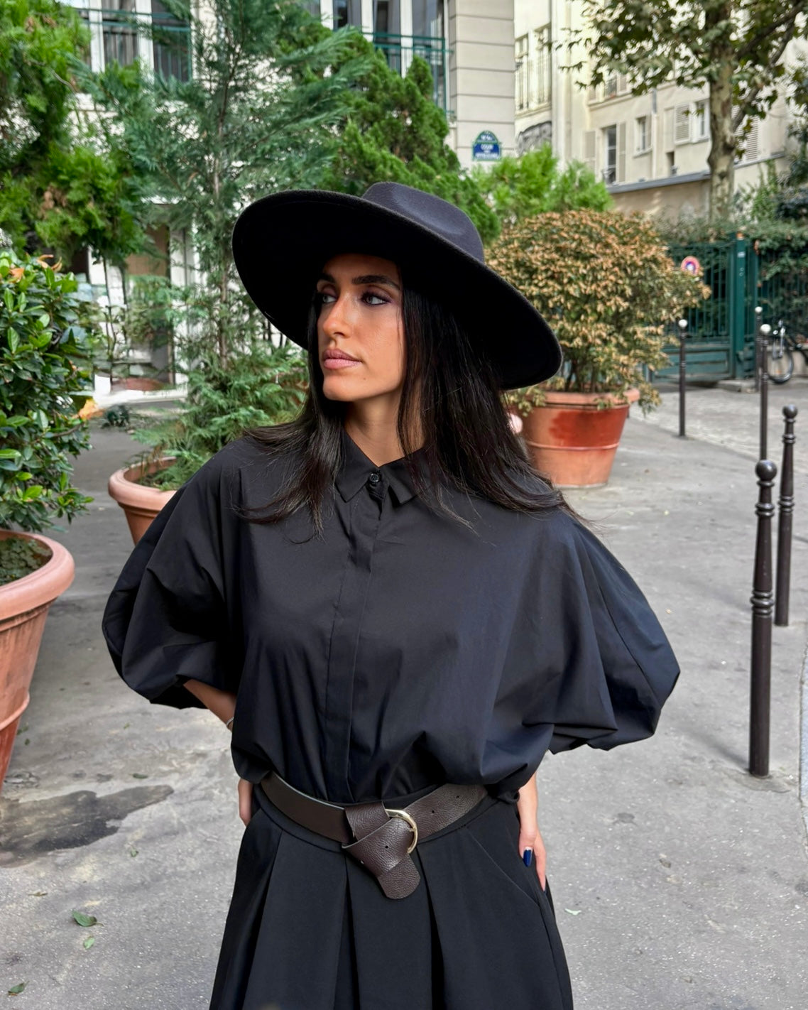 Chemisier en popeline noir manches bouffantes col chemisier