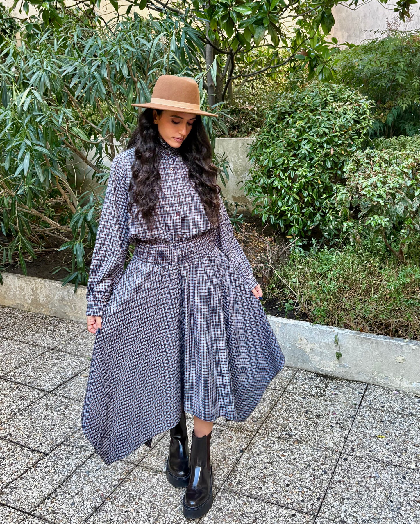 Jupe asymétrique à carreaux bleu et marron taille smockée OR SHÉLI