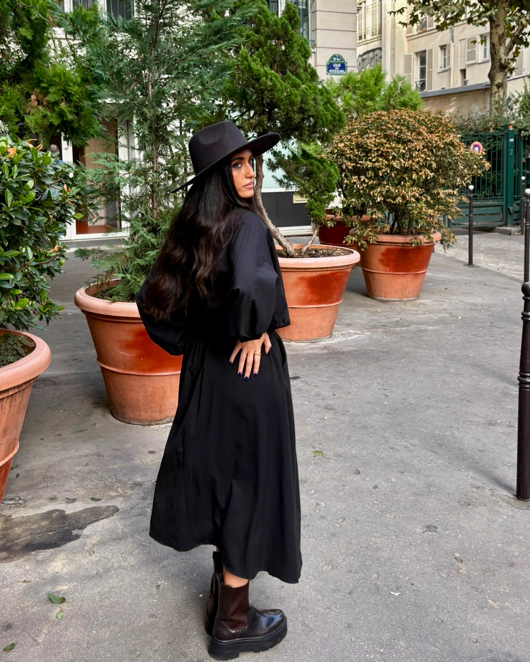 Jupe midi plissée noire avec ceinture OR SHÉLI